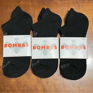 Bombas NWT size M black noshow socks 3 pairs Great for runners. Amazing cushion!